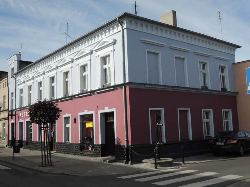 Renowacja ścian budynku